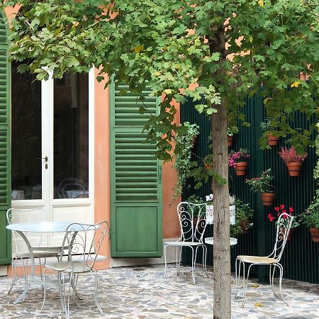 Le Case Di San Vitale Easy Ravenna Exterior photo
